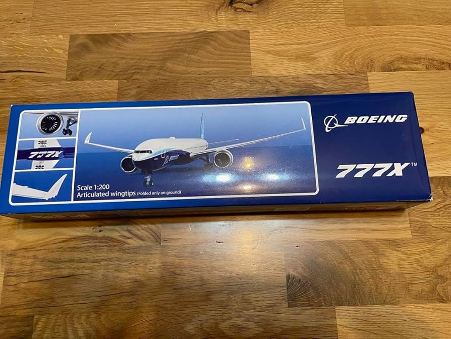 Boeing 777-9 (777 X) 1:200モデル NH20099 1:200 BOEING 777-9 ANA 空中姿勢 完成品ソリッド(ギア
